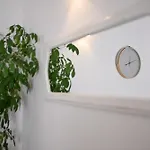 Apartmán Near Center With Free Parking And Air Condition In Each *