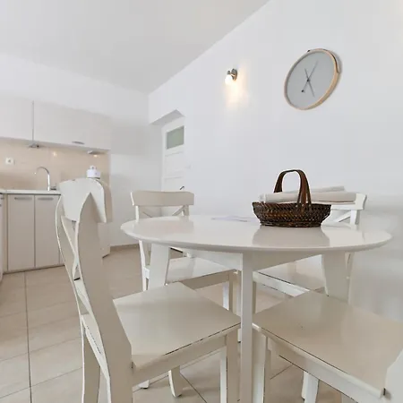 アパート Near Center With Free Parking And Air Condition In Each ザダル