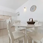 Appartamento Near Center With Free Parking And Air Condition In Each Zara