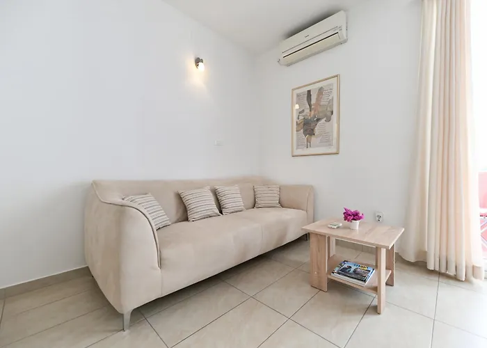 Near Center With Free Parking And Air Condition In Each Apartamento Zadar
