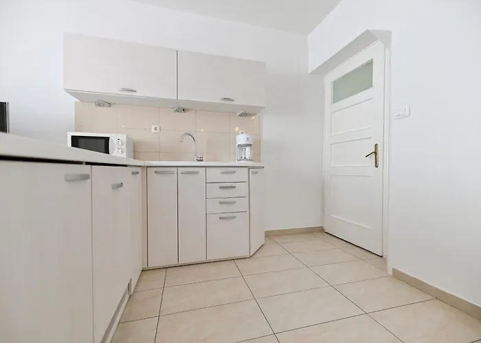 Near Center With Free Parking And Air Condition In Each Apartamento *