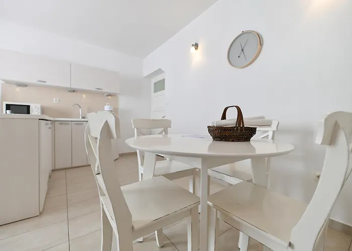 Apartamento Near Center With Free Parking And Air Condition In Each Zadar
