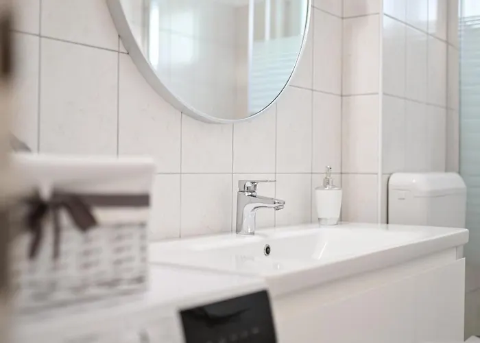 Apartamento Near Center With Free Parking And Air Condition In Each *