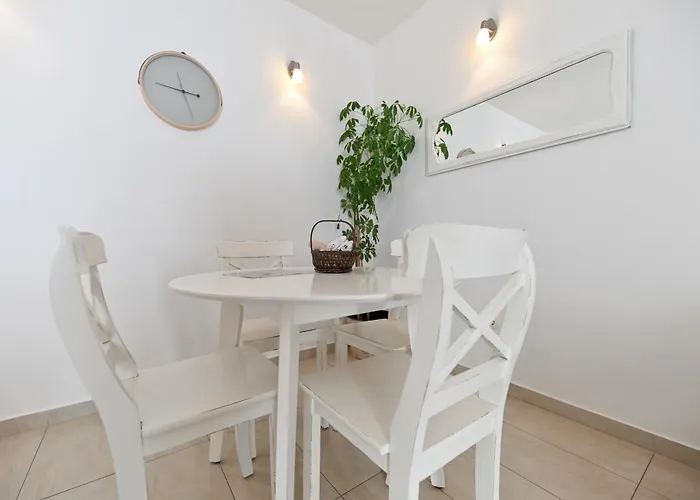 Near Center With Free Parking And Air Condition In Each Apartamento *