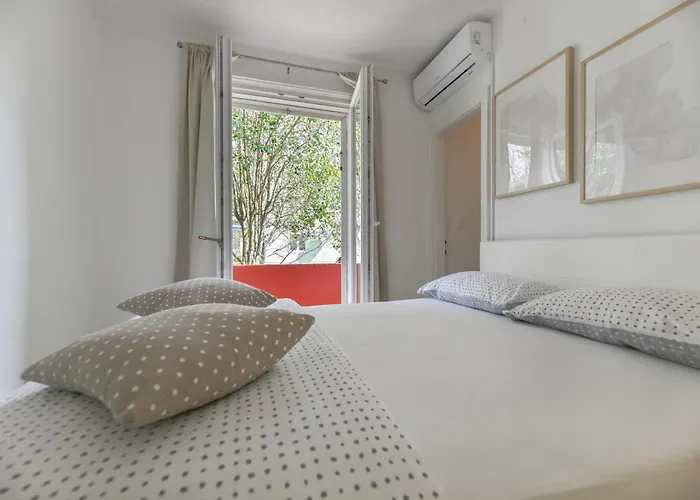 Apartamento Near Center With Free Parking And Air Condition In Each Zadar